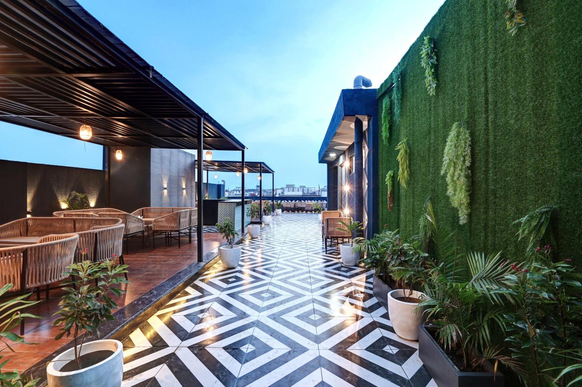 Hotel Saltstayz Olive - Pitampura