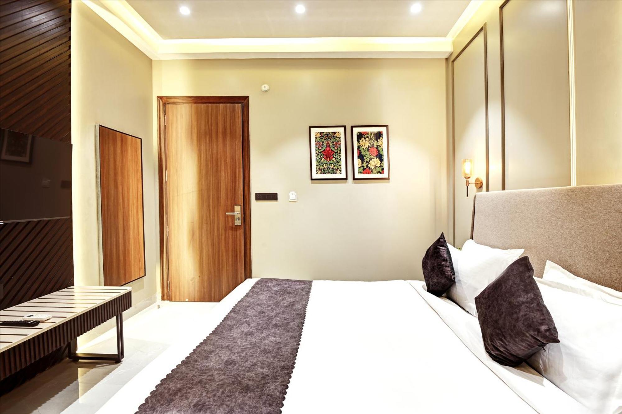 Saltstayz Olive - Pitampura Hotel New Delhi