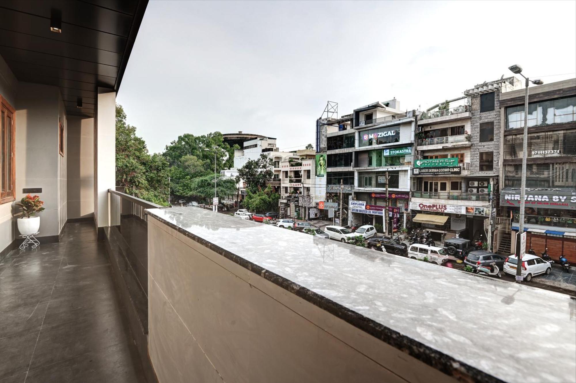 Hotel Saltstayz Olive - Pitampura New Delhi